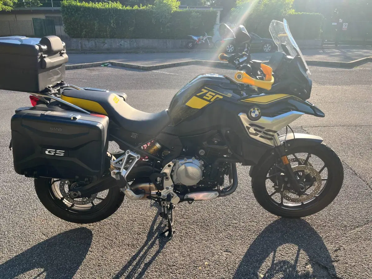 Bmw F 750 GS Edition 40 Years GS (2021) (6)