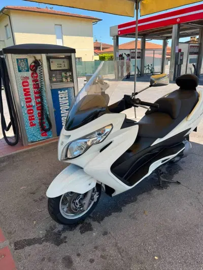 Suzuki Burgman AN 400 (2008 - 13) usata