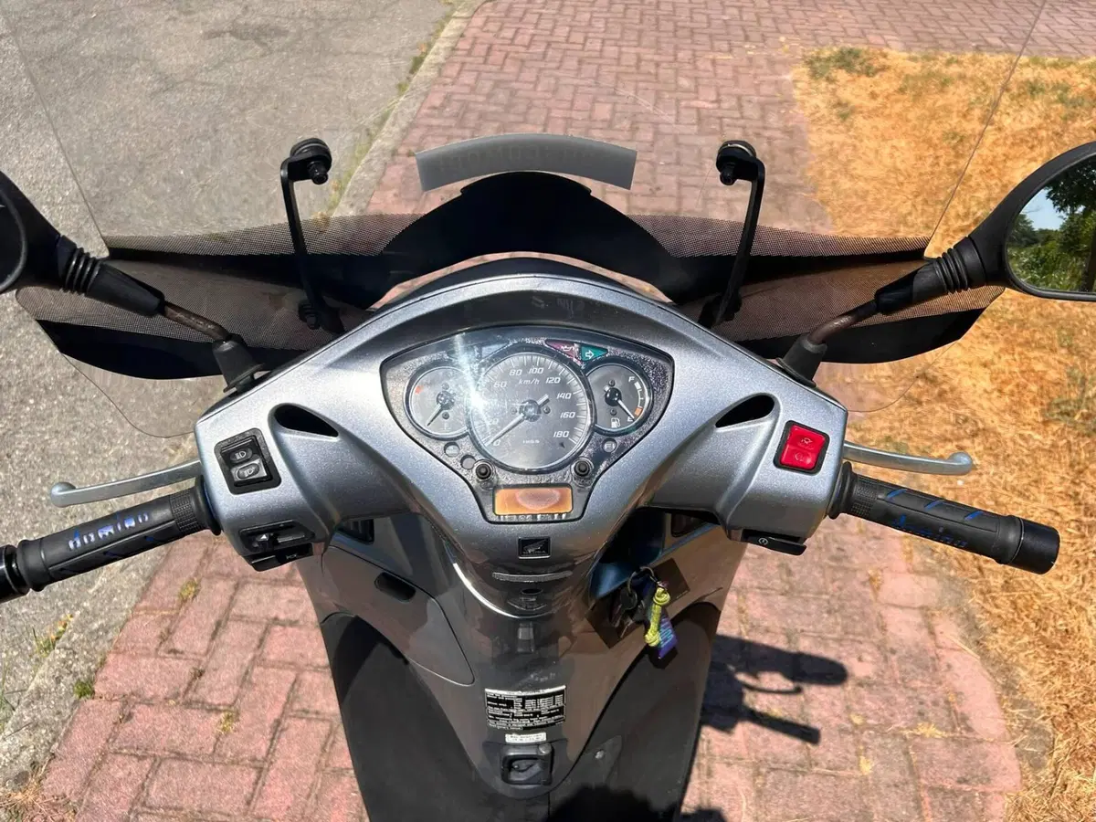 Honda SH 300 i (2006 - 10) (3)