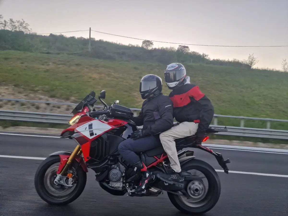 Ducati Multistrada V4 Pikes Peak (2021 - 24)
