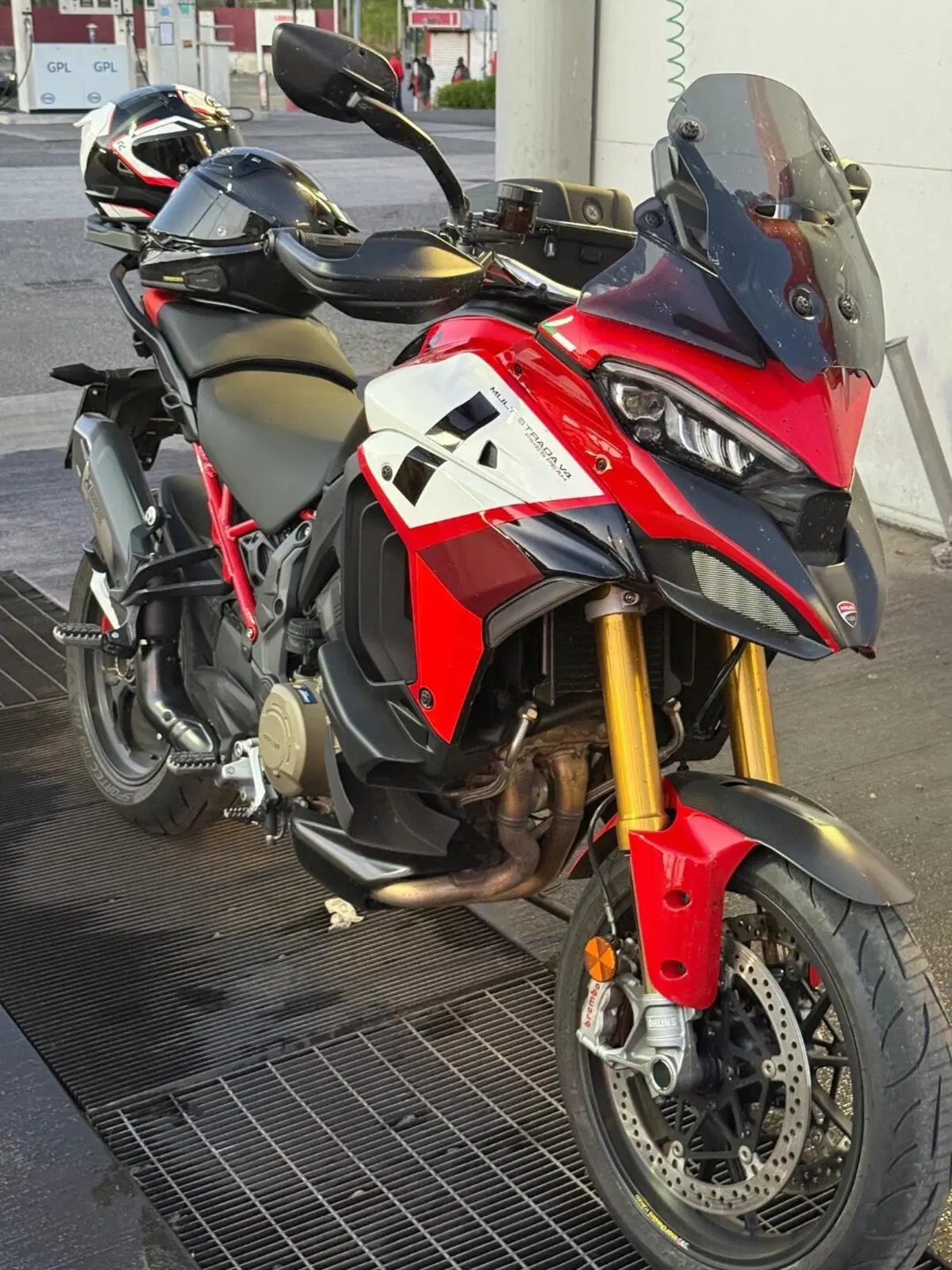 Ducati Multistrada V4 Pikes Peak (2021 - 24) (4)