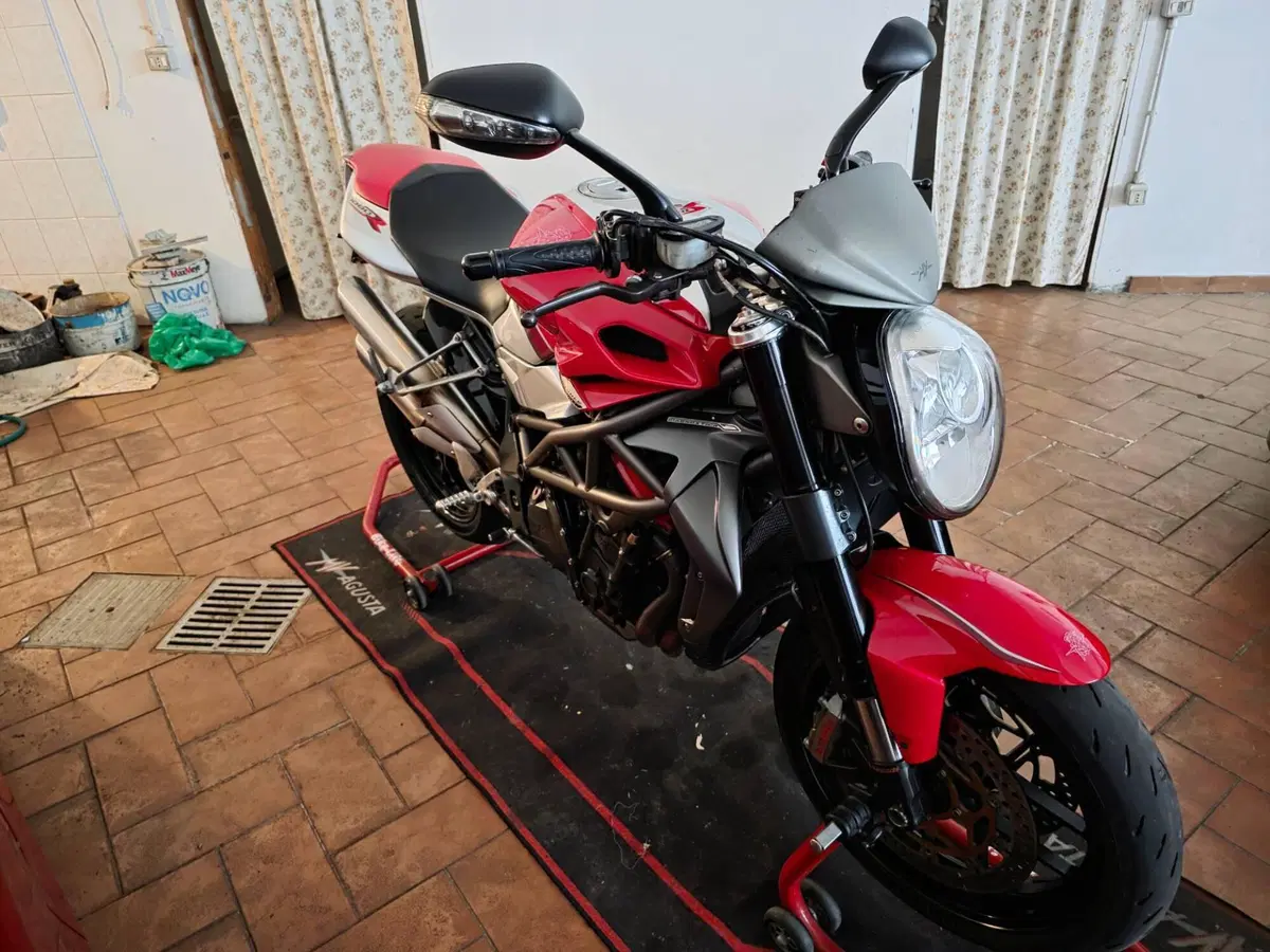 MV Agusta Brutale 1090 RR (2009 - 15) (3)