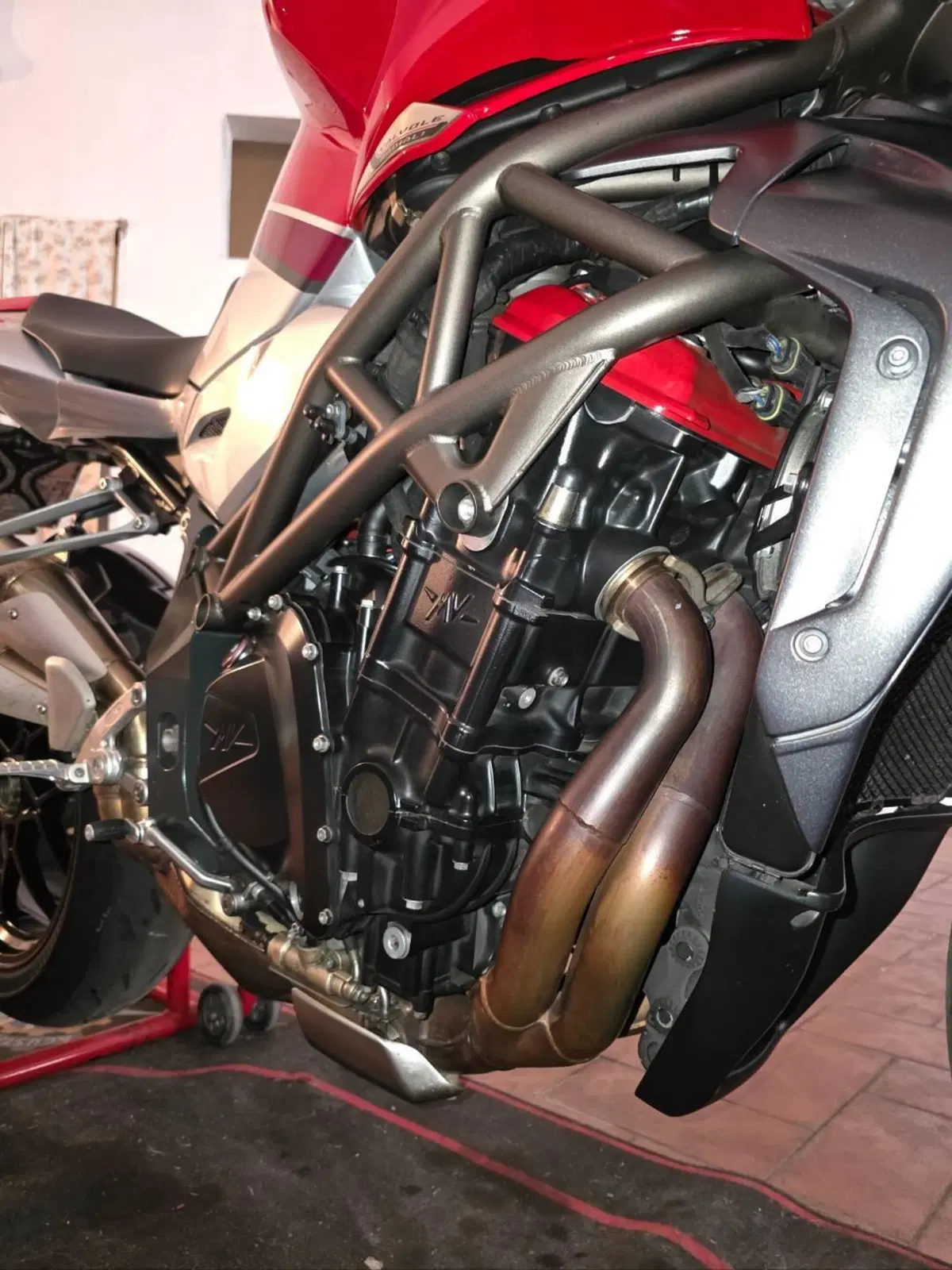 MV Agusta Brutale 1090 RR (2009 - 15) (5)