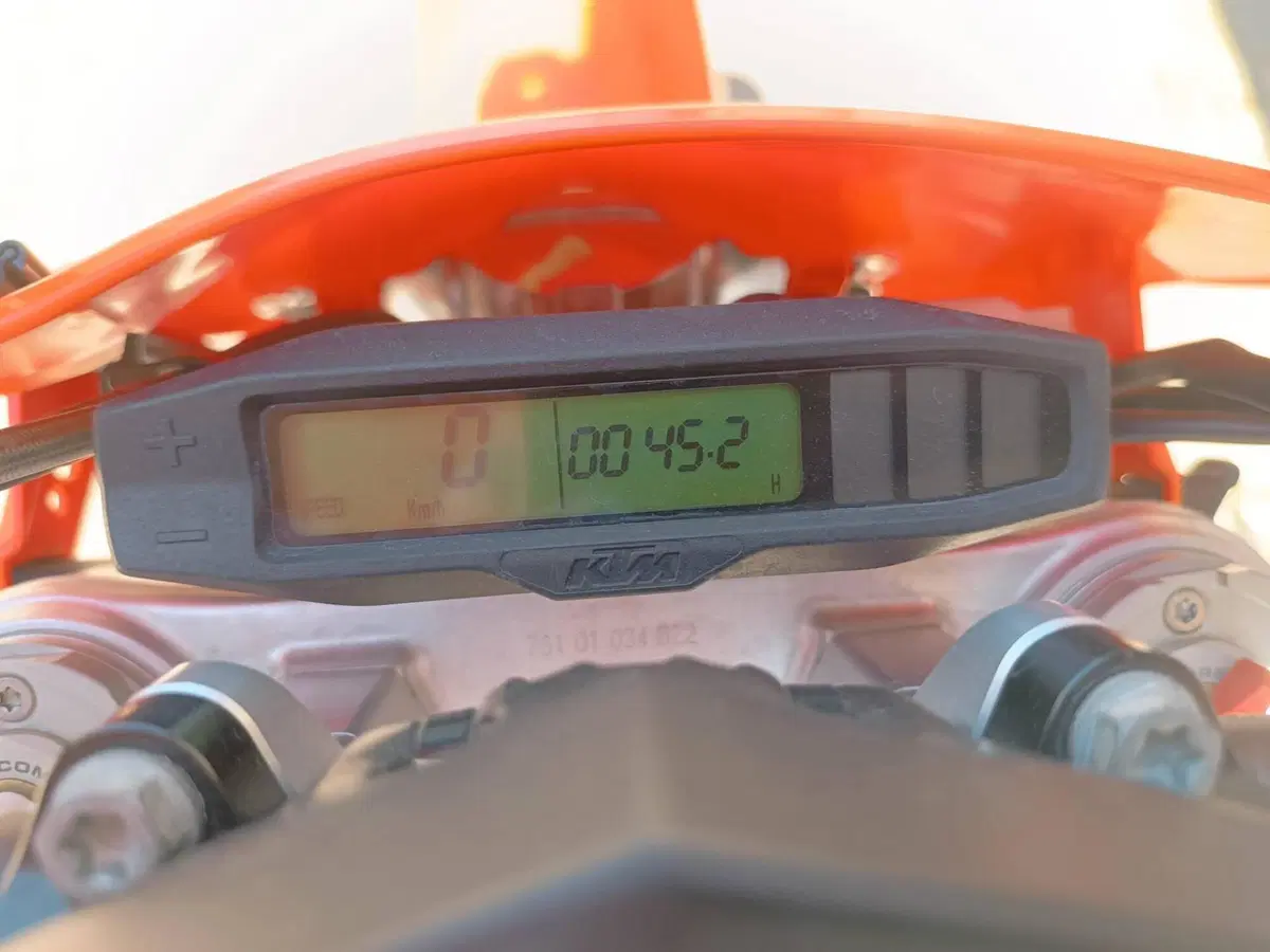 KTM 450 EXC-F (2023) (2)