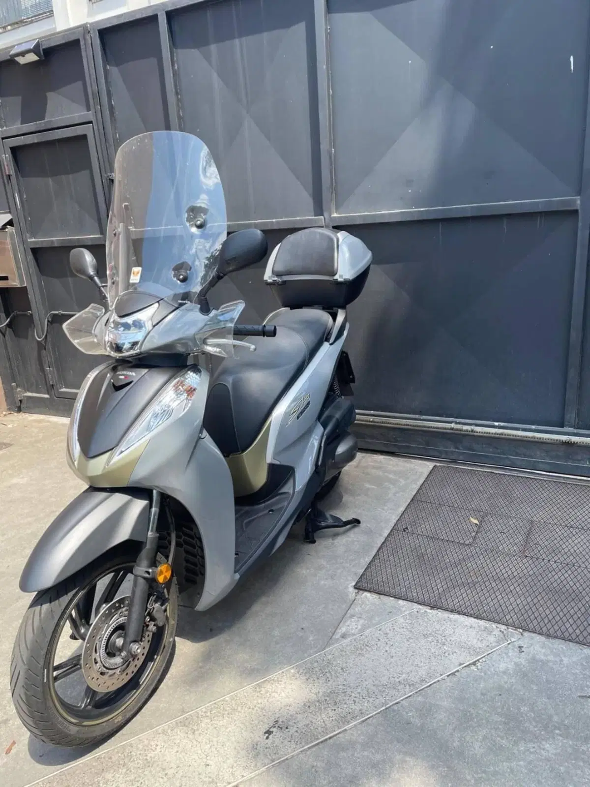 Honda SH 300 i Sport ABS (2018 - 20) (4)