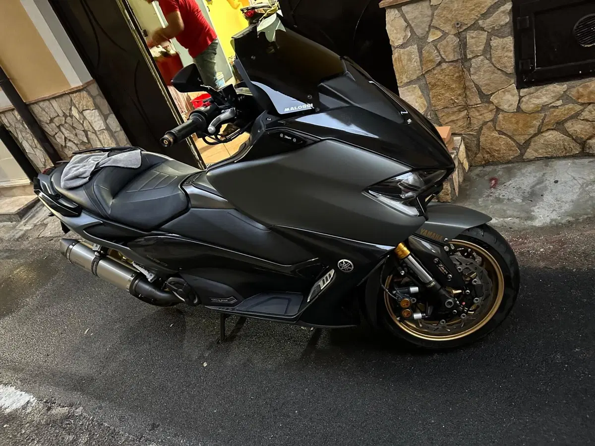 Yamaha T-Max 560 Tech Max (2020) (3)