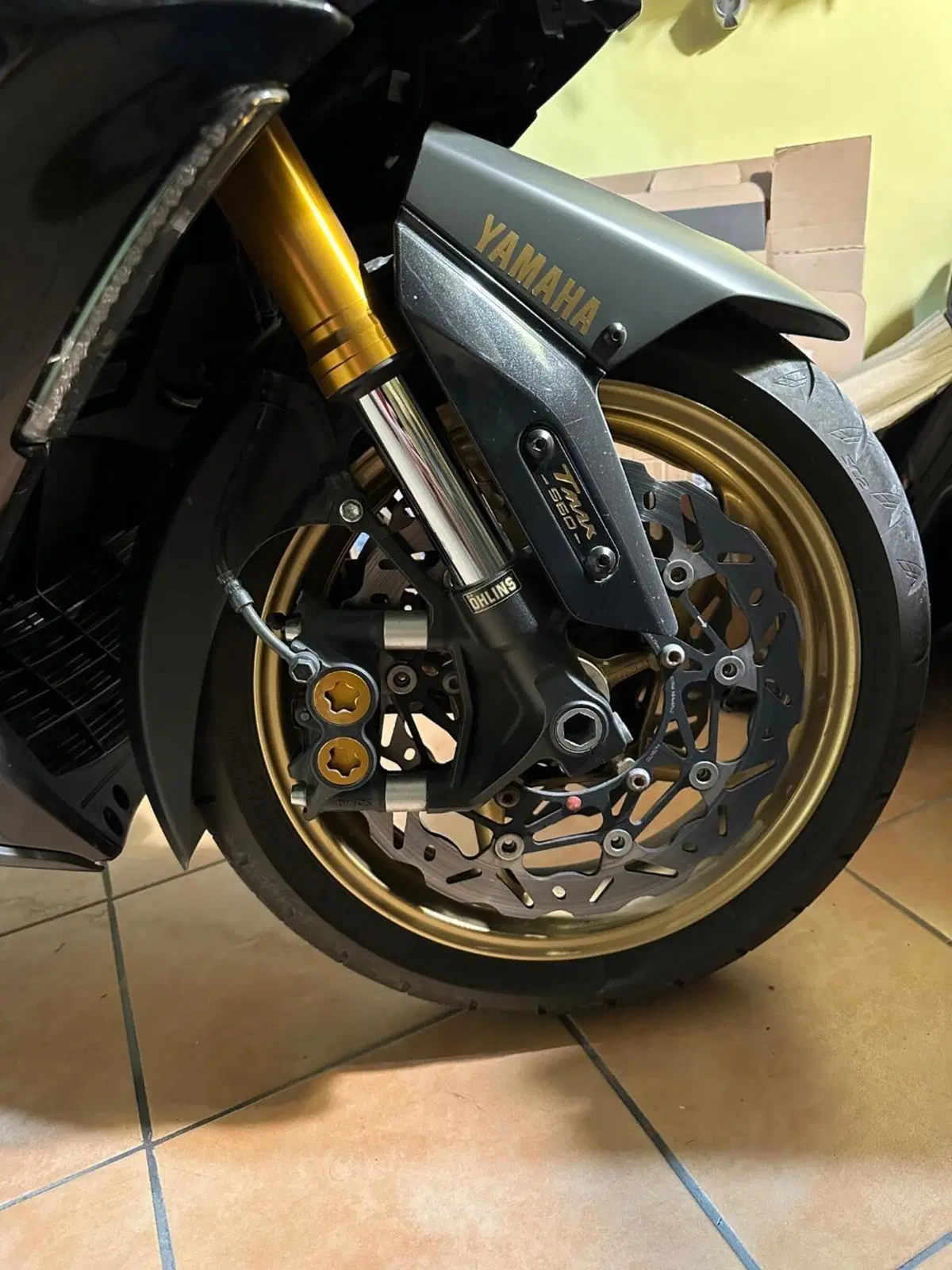 Yamaha T-Max 560 Tech Max (2020) (8)