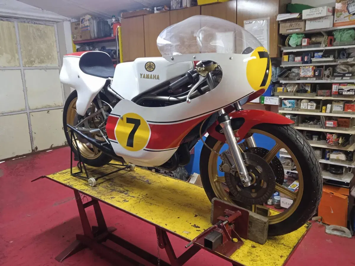Yamaha GP 350