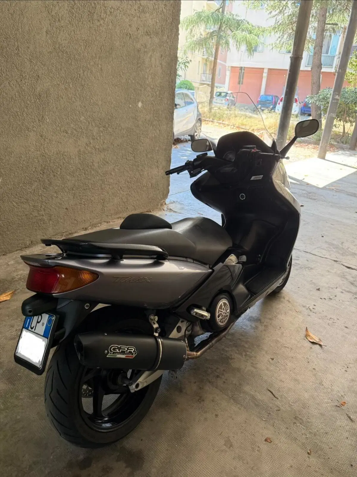 Yamaha T-Max 500 (2004 - 07) (4)