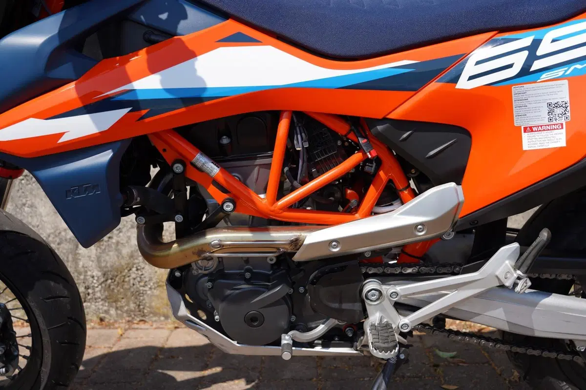 KTM 690 SMC R (2023 - 25) (8)