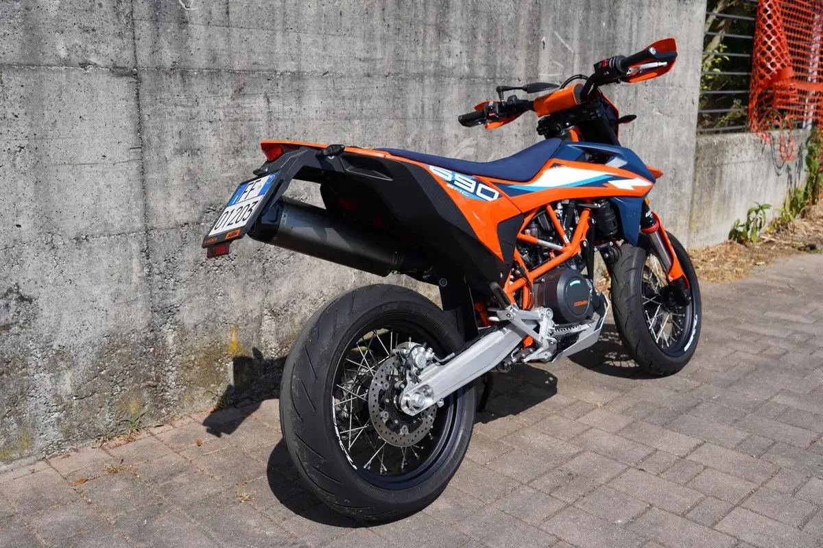 KTM 690 SMC R (2023 - 25) (2)