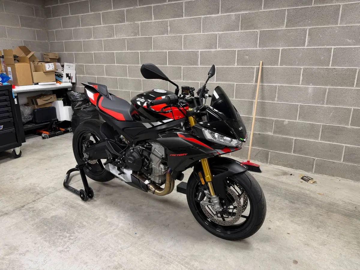 Aprilia Tuono 660 Factory (2025 - 26) (3)