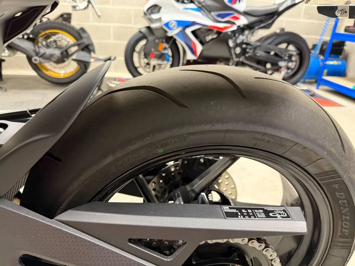 Aprilia Tuono 660 Factory (2025 - 26) (13)