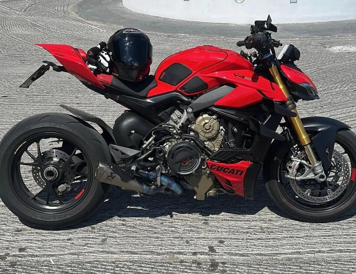 Ducati Streetfighter V4 S (2023 - 24)