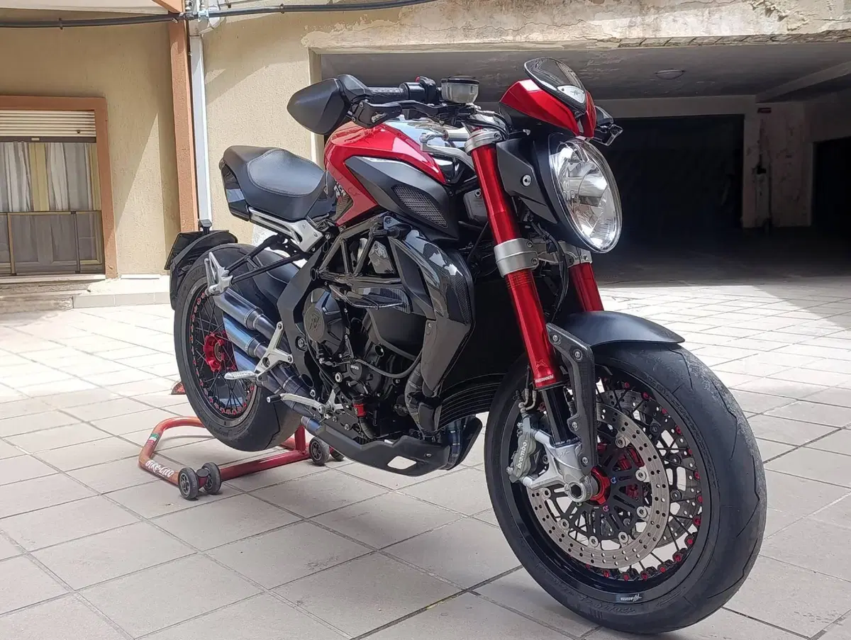 MV Agusta Dragster 800 RR (2015 - 17) (3)