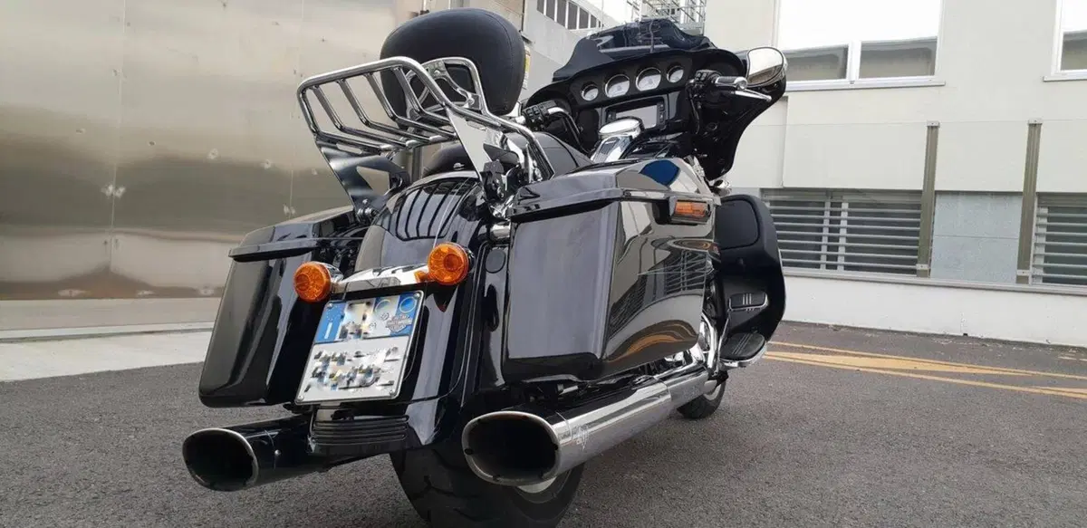 Harley-Davidson 107 Street Glide Special (2017 - 19) - FLHXS (7)