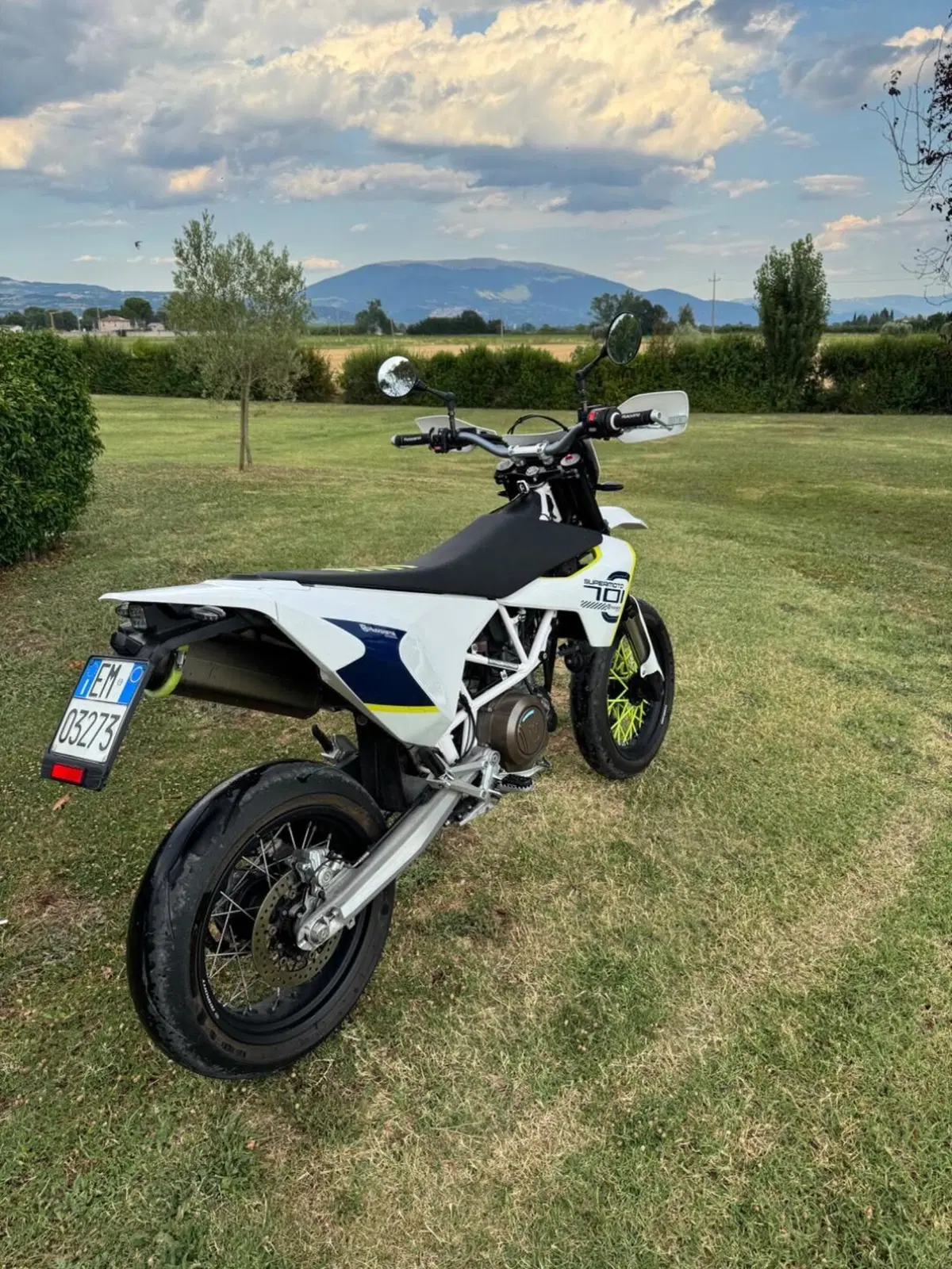 Husqvarna 701 Supermoto (2017 - 19) (7)