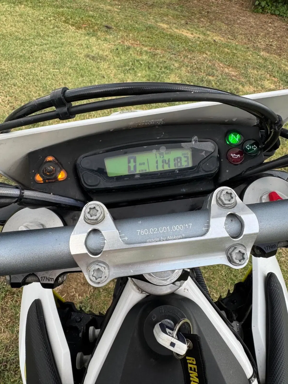 Husqvarna 701 Supermoto (2017 - 19) (11)