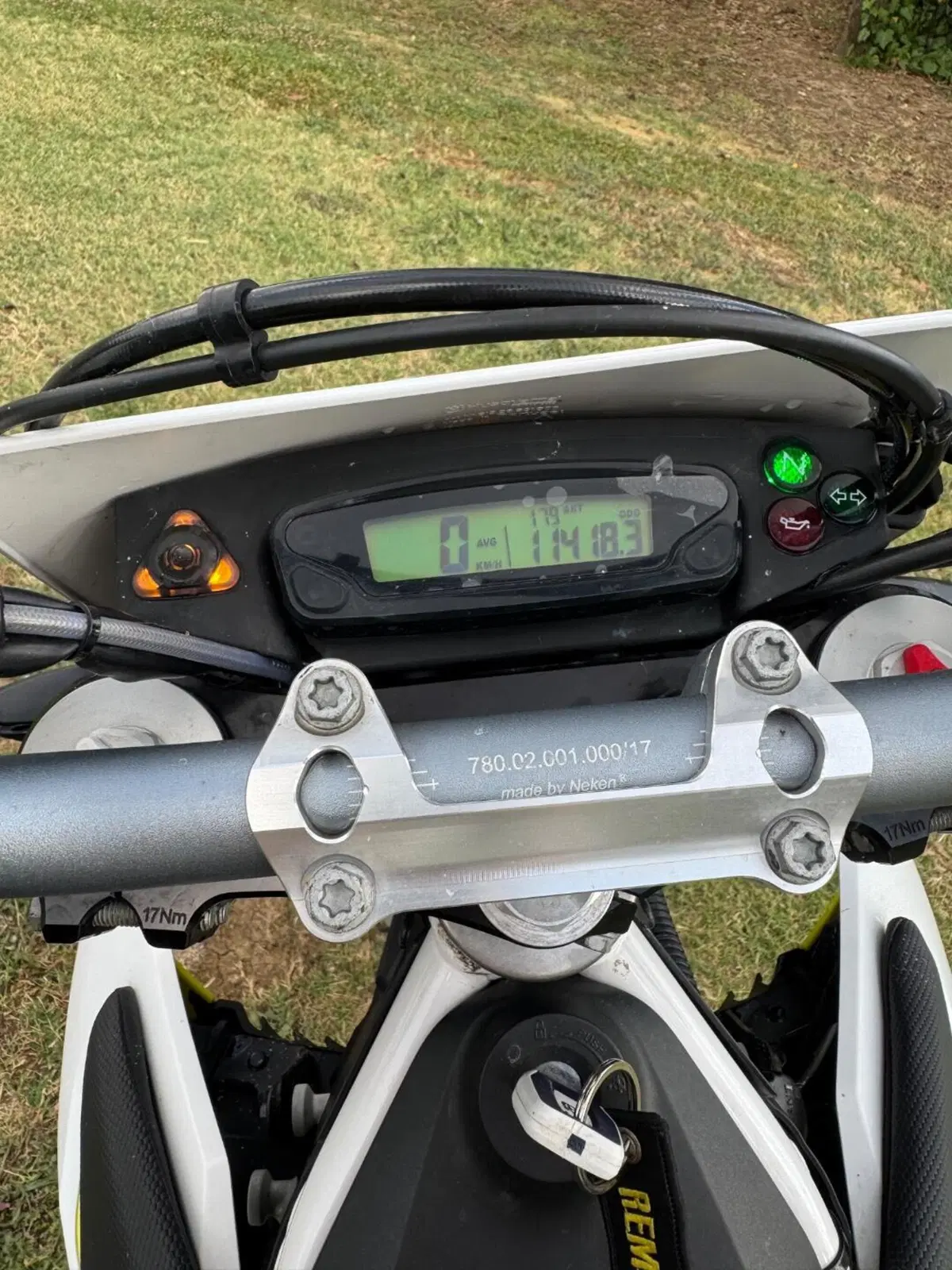 Husqvarna 701 Supermoto (2017 - 19) (12)
