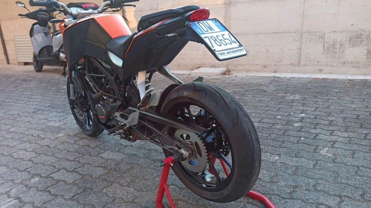 KTM 125 Duke (2010 - 2012) (5)