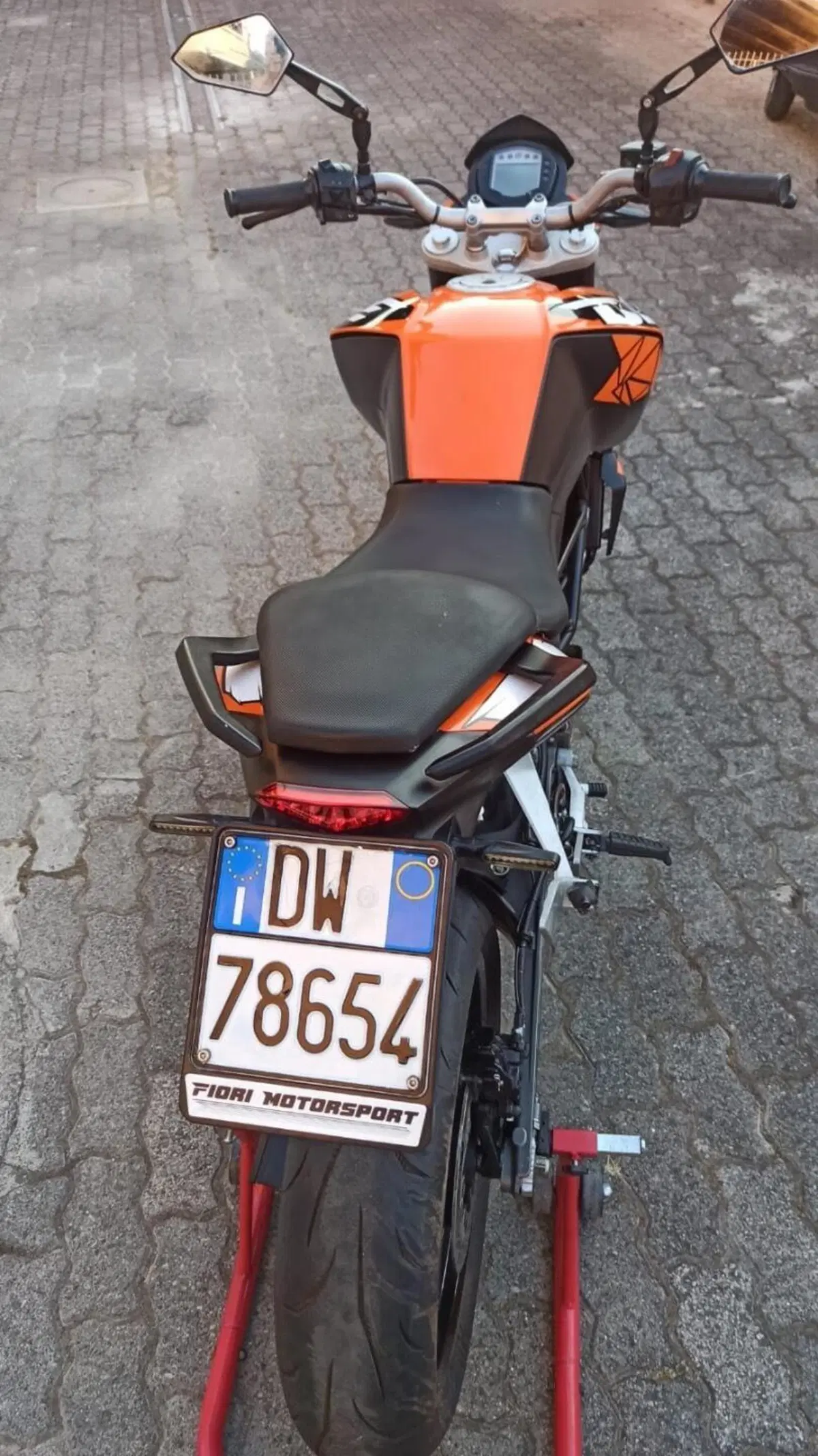 KTM 125 Duke (2010 - 2012) (7)