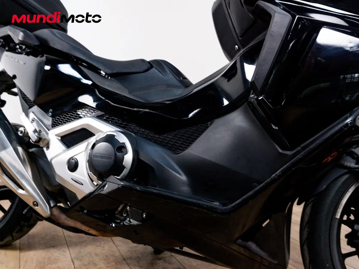 Honda Forza 750 (2025 - 26) (5)