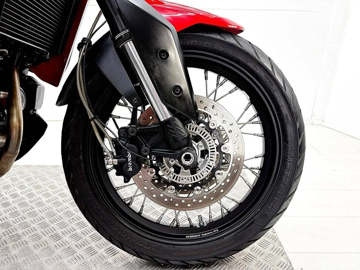 Moto Morini X-Cape 650 (2021 - 26) (12)