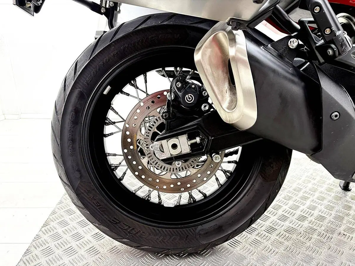 Moto Morini X-Cape 650 (2021 - 26) (6)