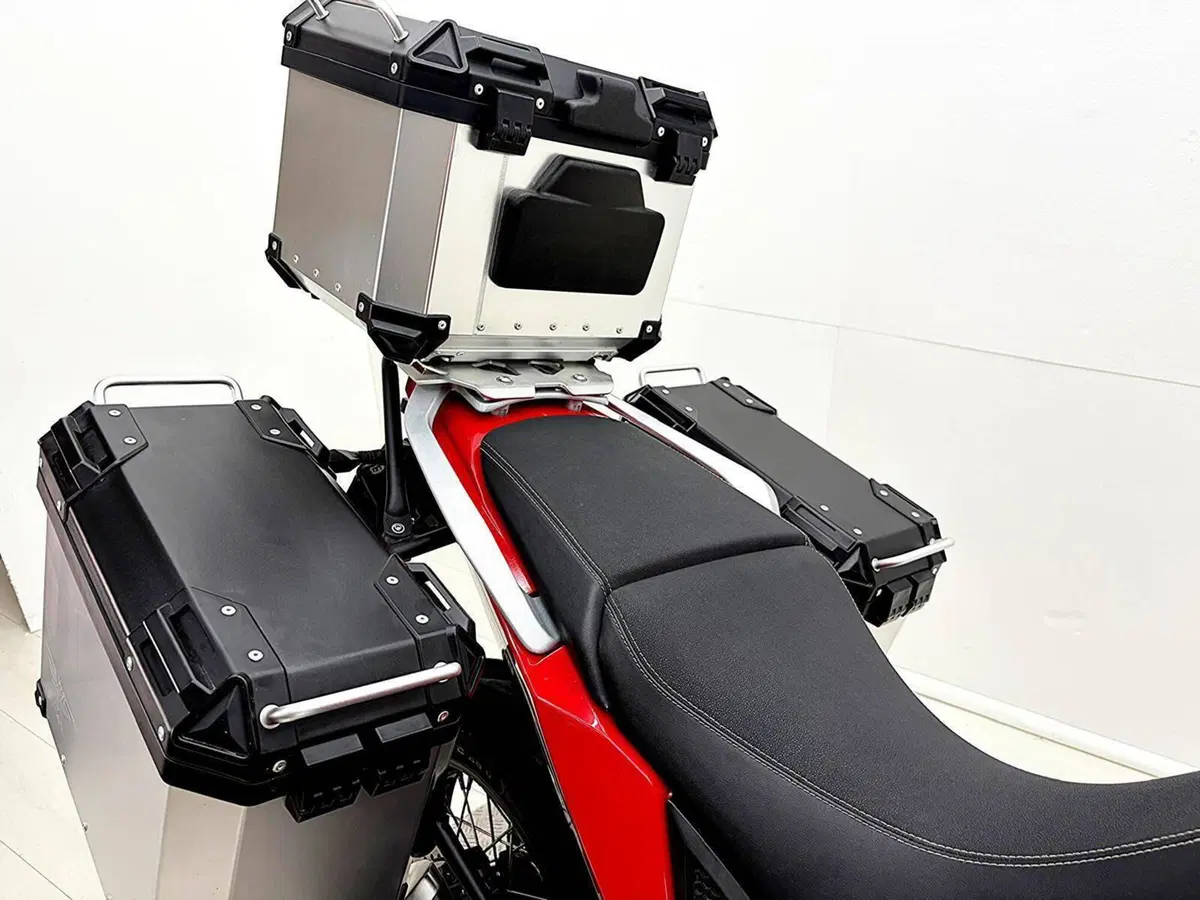 Moto Morini X-Cape 650 (2021 - 26) (17)