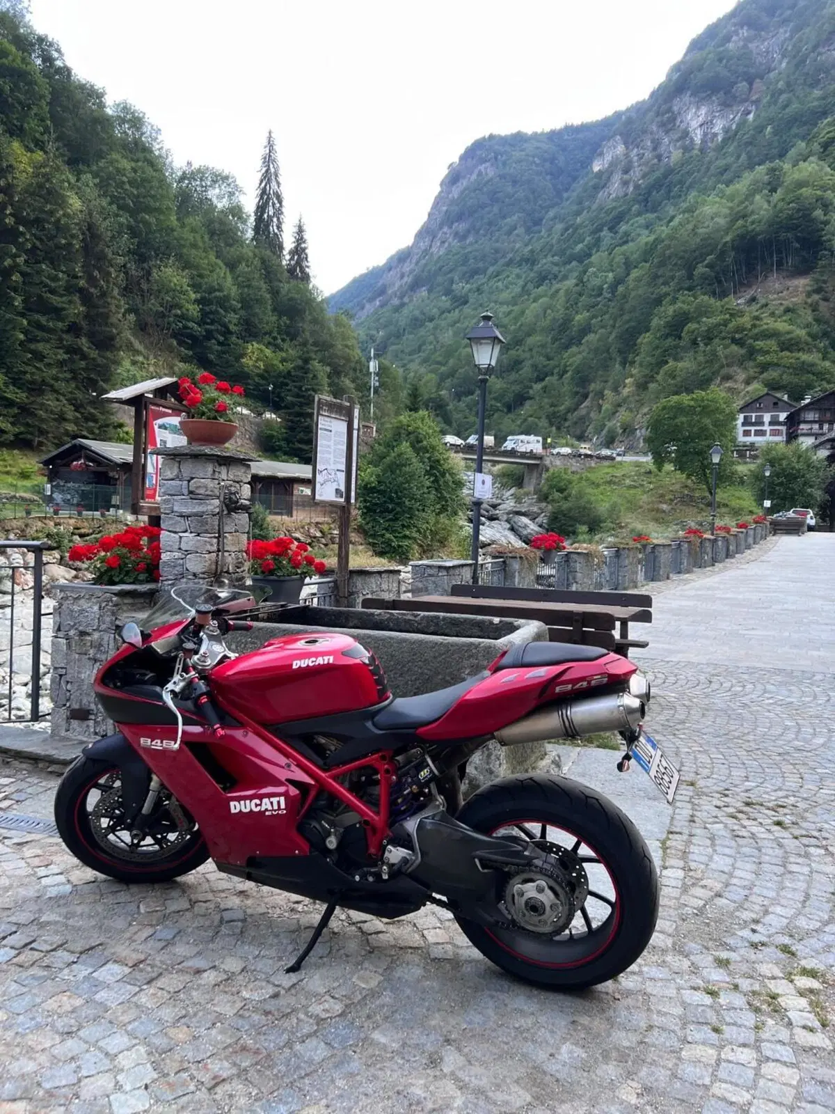 Ducati 848 (2007 - 13) (9)