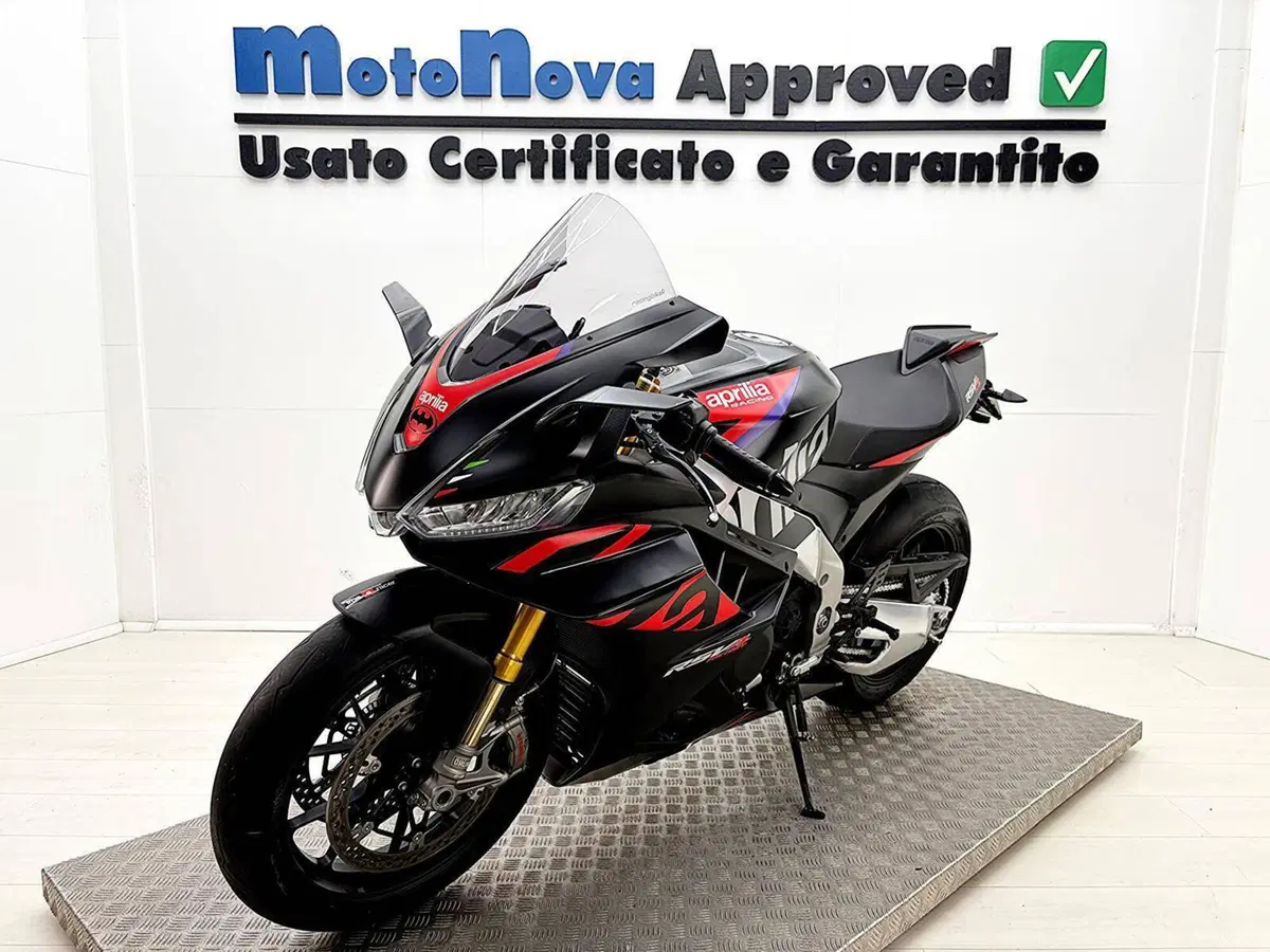 Aprilia RSV4 1100 Factory (2021 - 24) (3)