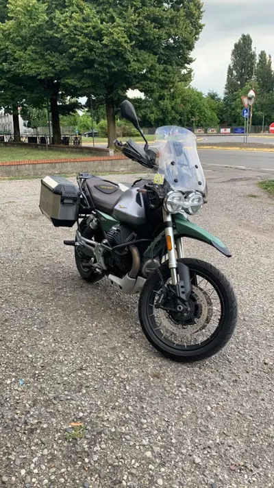 Moto Guzzi V85 TT Centenario (2021 - 22) usata