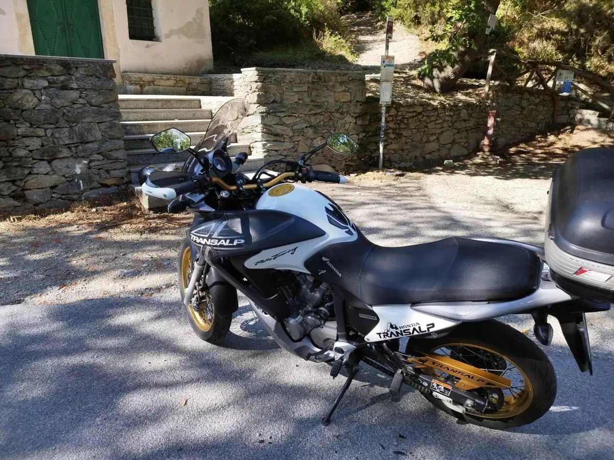 Honda Transalp XL 700 V (2007 - 2013) (3)