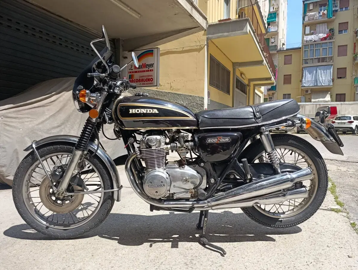 Honda Four (4)