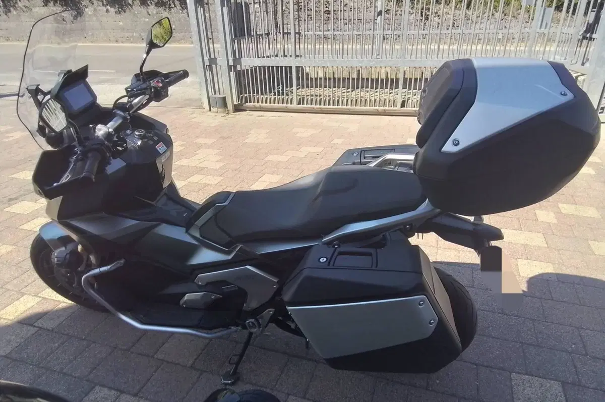 Honda X-ADV 750 DCT Travel (2021 - 24) (12)