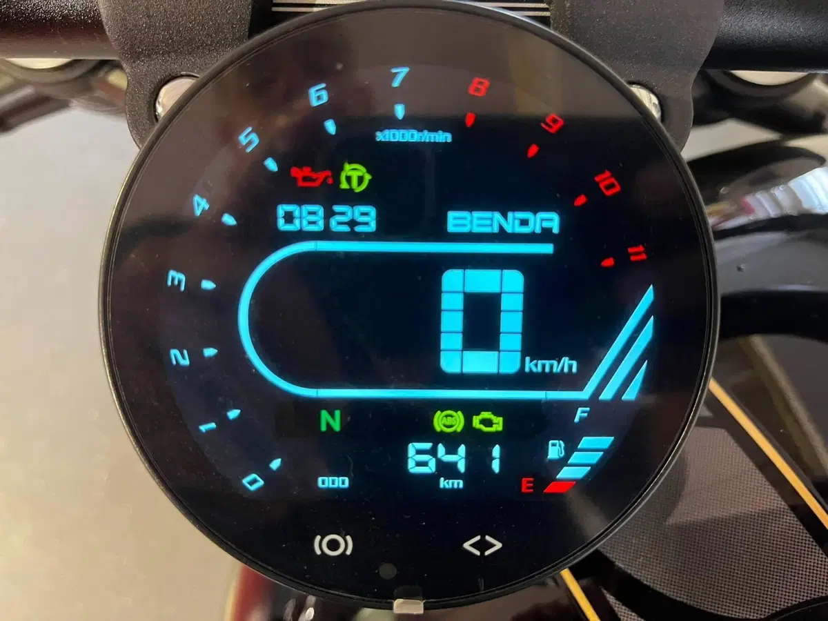 Benda Motorcycles Chinchilla 500 V2 (2025 - 26) (3)