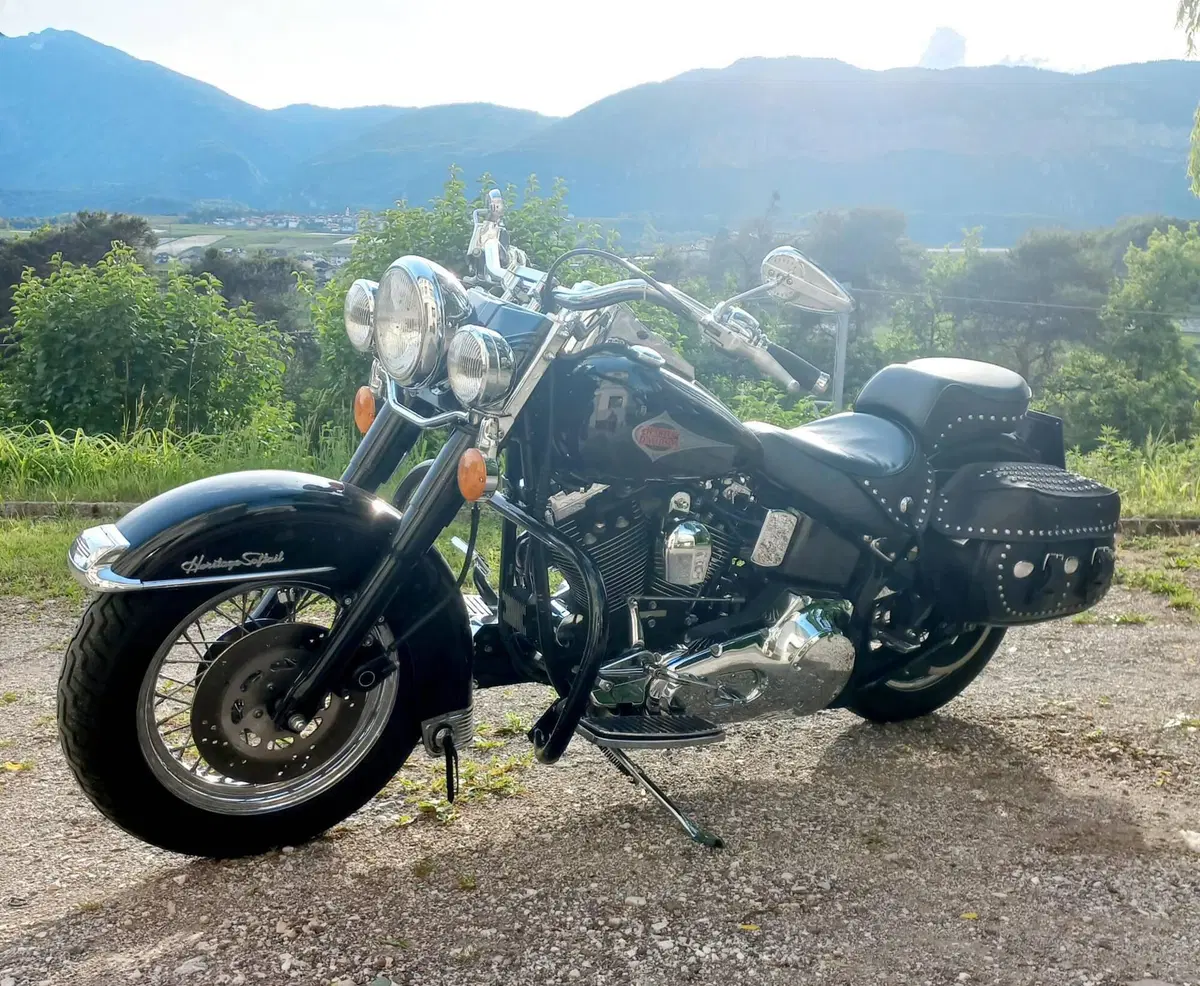 Harley-Davidson 1340 Heritage Classic (1984 - 98) - FLSTC