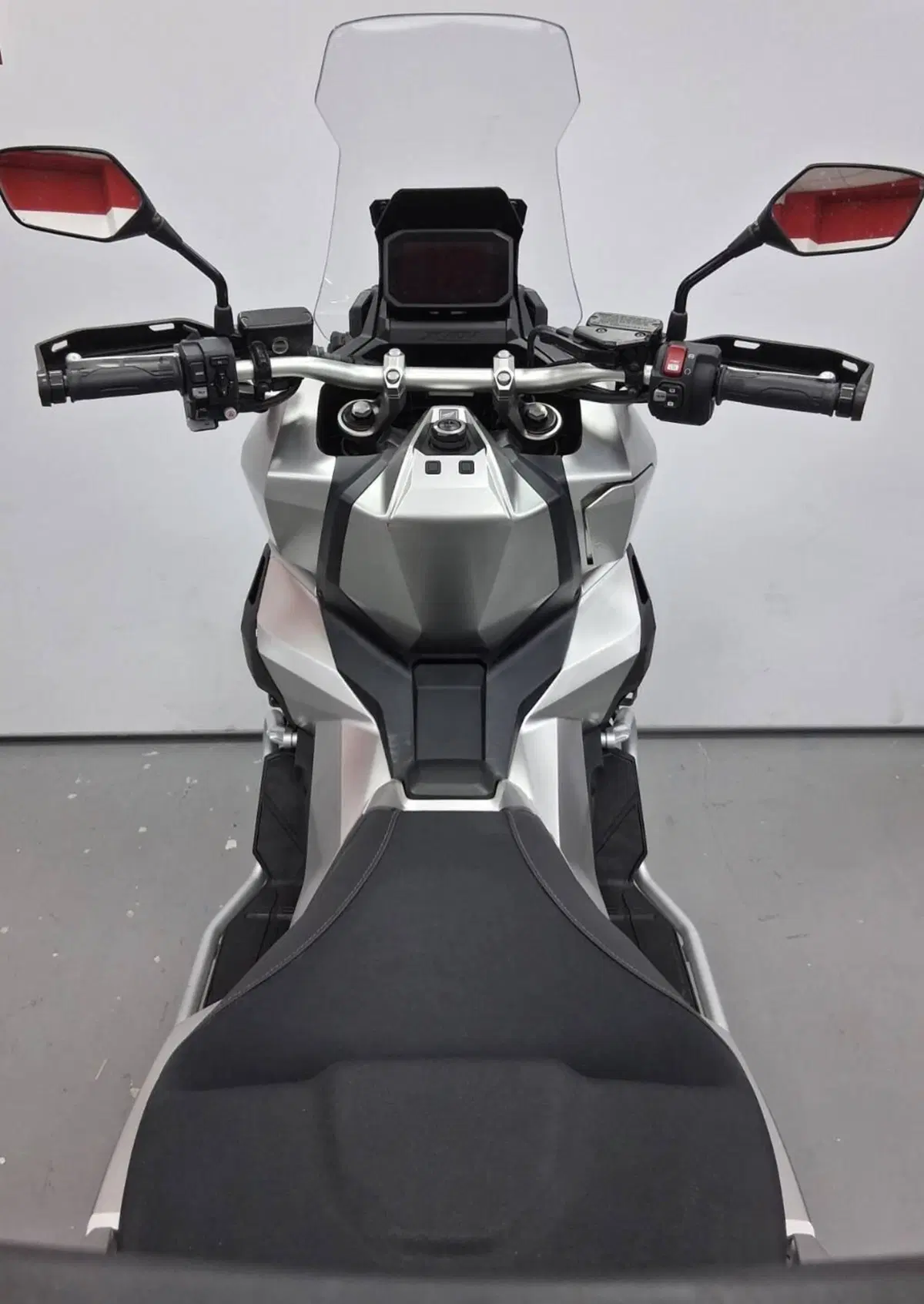 Honda X-ADV 750 DCT (2021 - 24) (4)