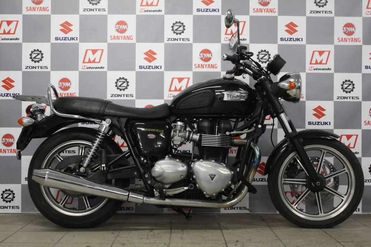 Triumph Bonneville (2007 - 16)