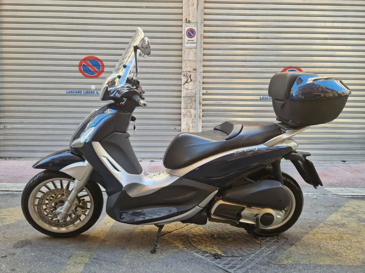 Piaggio Beverly 300 i.e. (2010 - 16) (3)