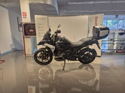 Bmw R 1300 GS Triple Black (2023 - 26) usata