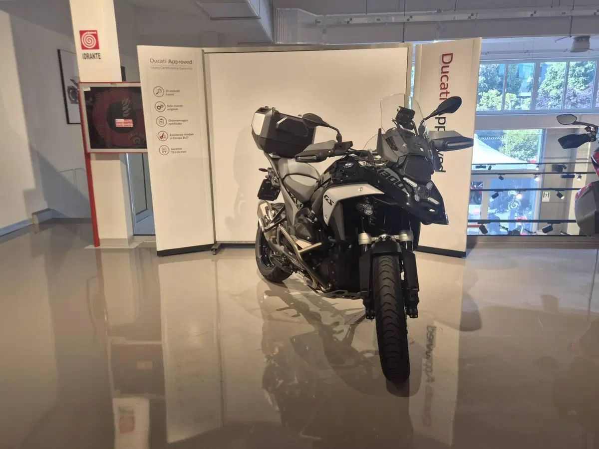 Bmw R 1300 GS Triple Black (2023 - 26) (2)
