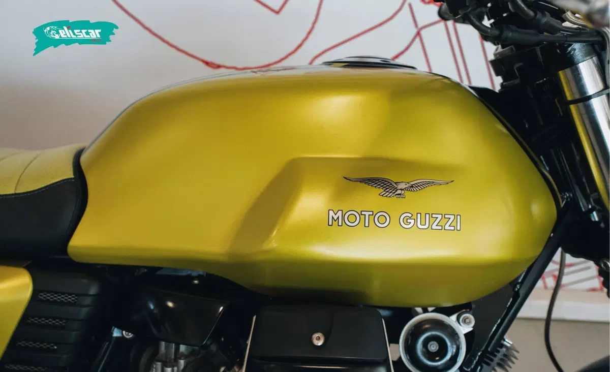 Moto Guzzi V7 Cafè Classic (2009 - 12) (8)