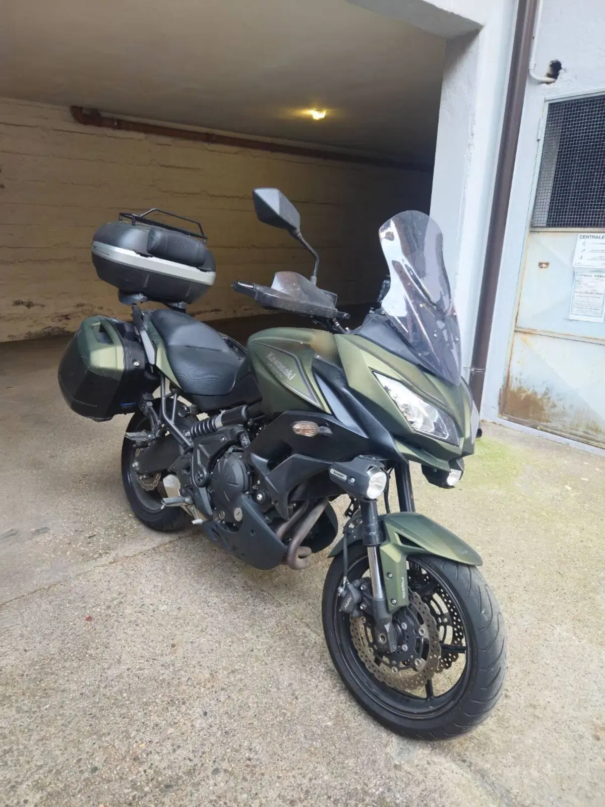 Kawasaki Versys 650 Tourer Plus (2017 - 20) (2)