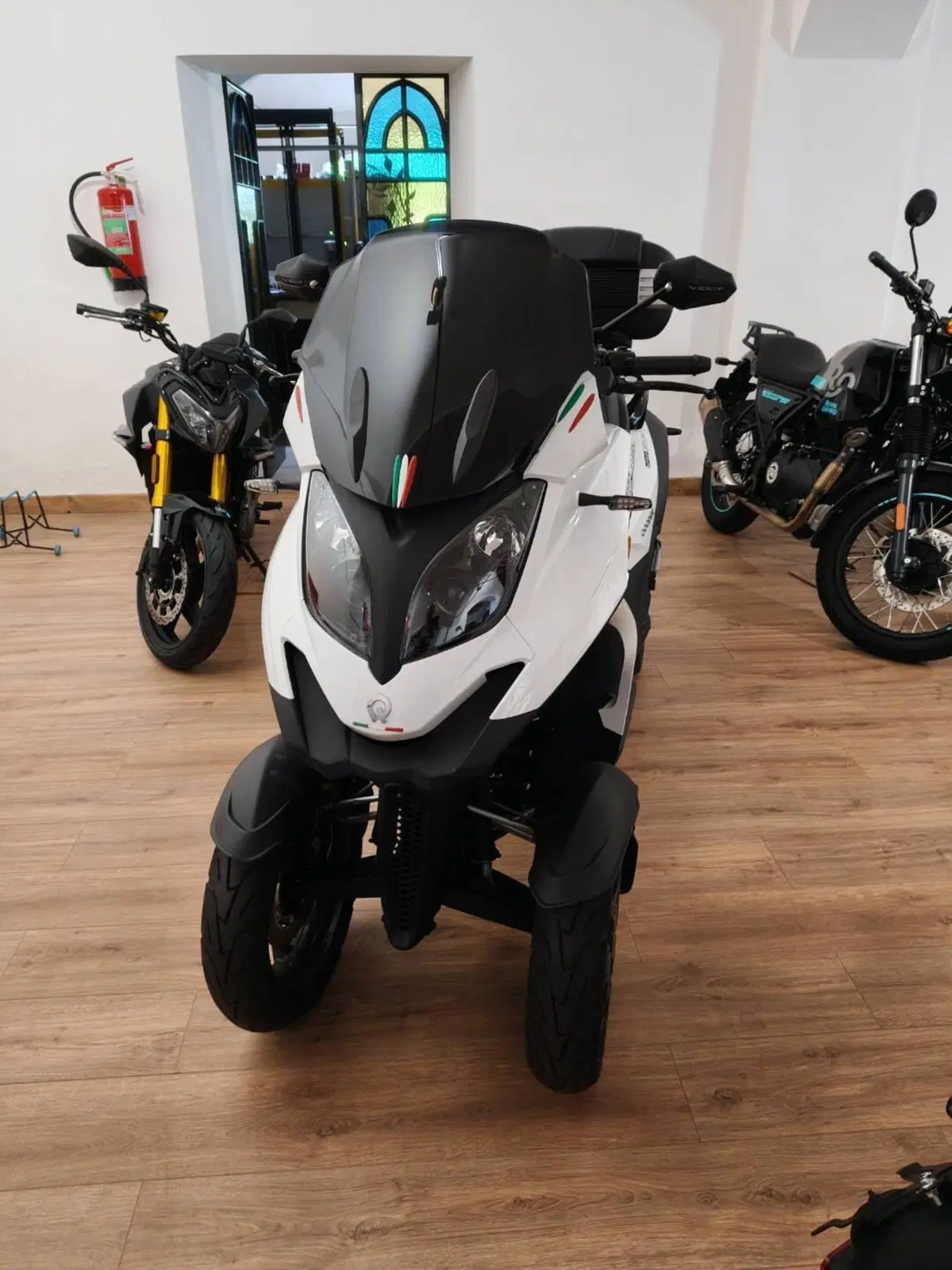 Qooder Qooder 400 (2020 - 24) (2)
