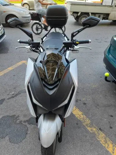 Kymco KRV 200 (2023 - 26) usata