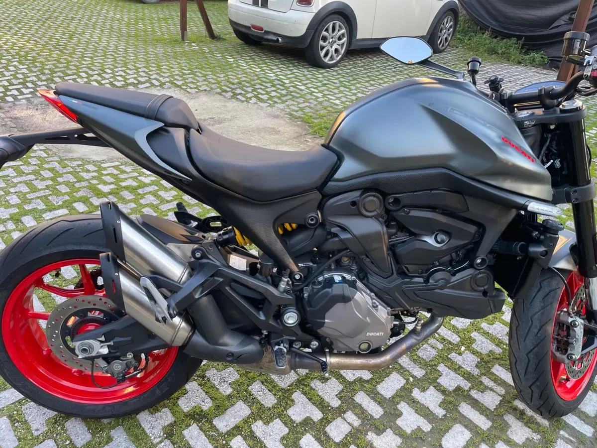 Ducati Monster 937 (2021 - 25) (7)