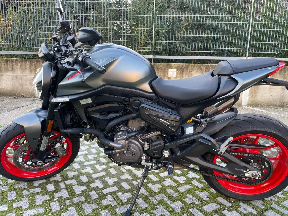 Ducati Monster 937 (2021 - 25) (8)