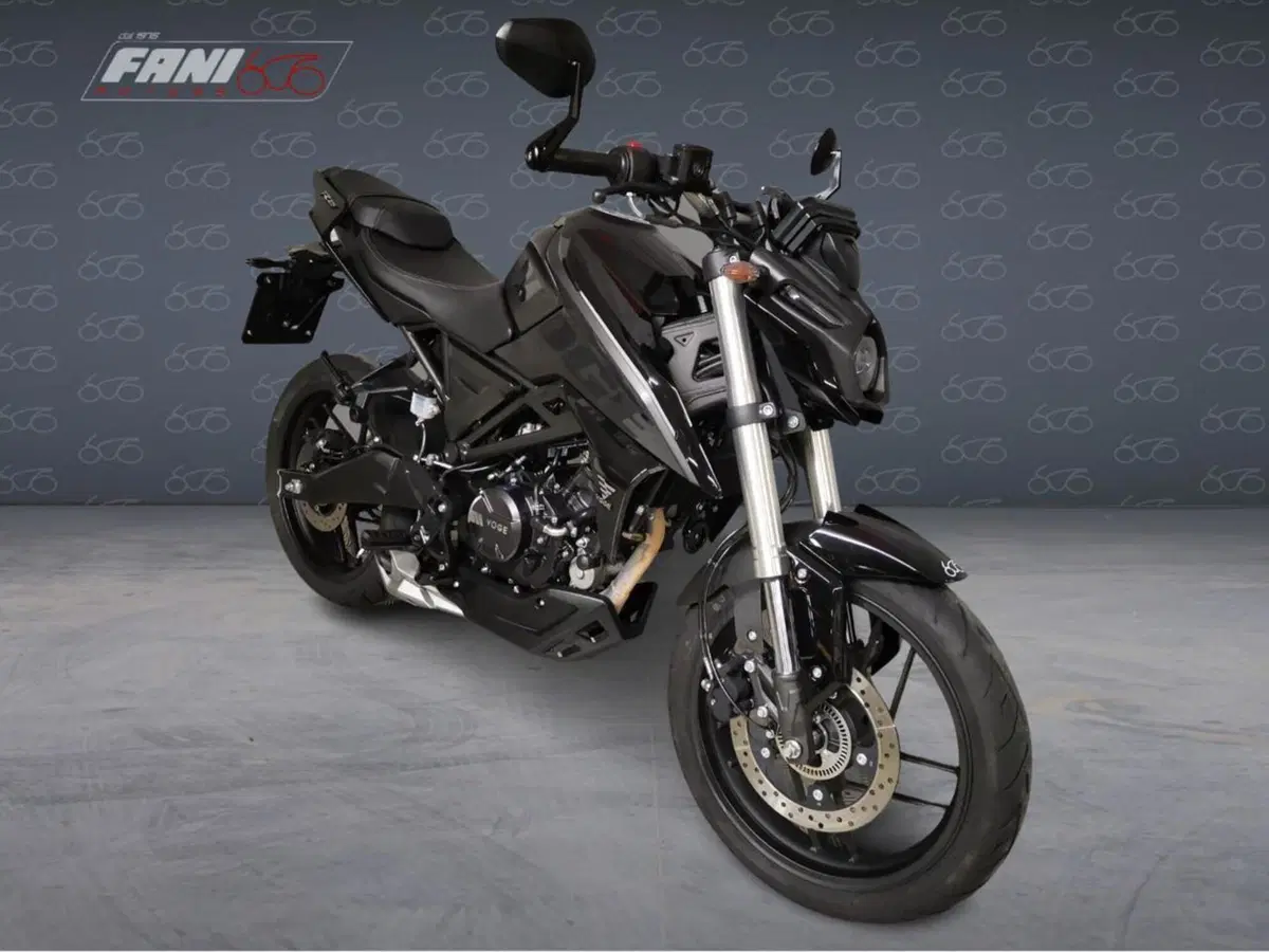 Voge Brivido 125R (2023 - 26) (2)