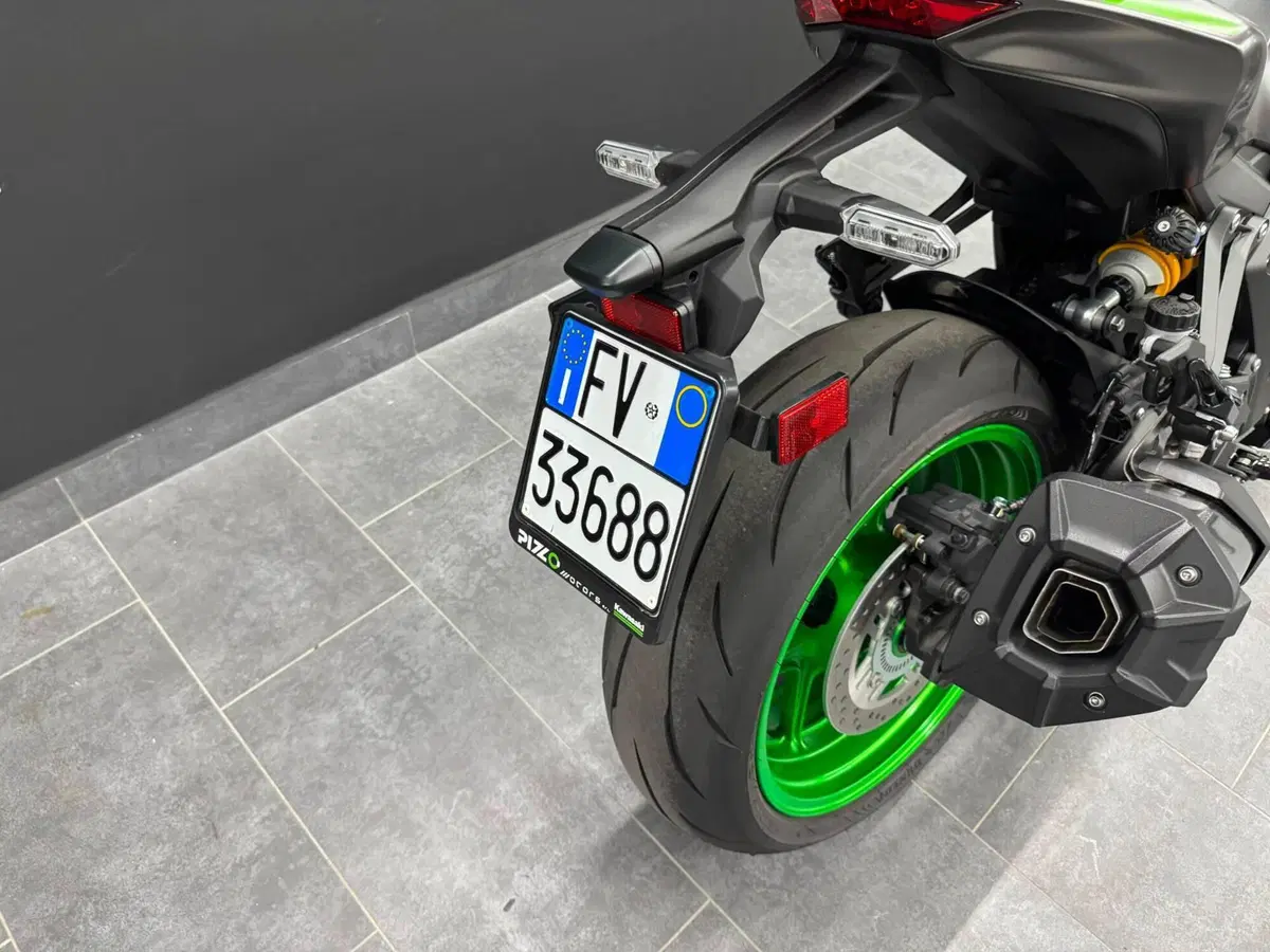 Kawasaki Z 1100 SE (2026) (6)